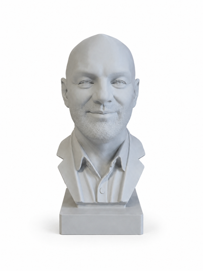 Bust 3D personalizat dupa poza, portret barbat pe fundal alb, realizat la comanda