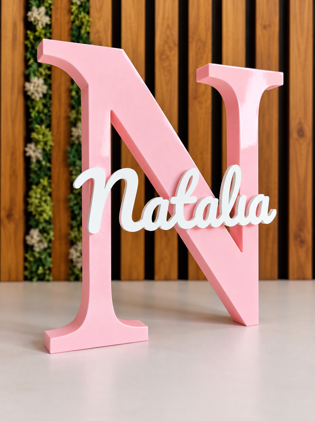 Inițială decorativă cu nume realizată prin printare 3D