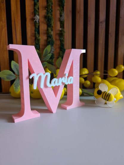 Litera personalizata M colorata cu nume, cadou pentru copii