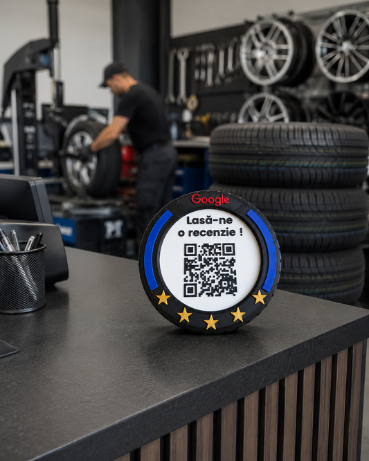 Stand recenzii Google pentru vulcanizare, model 3D in forma de anvelopa cu QR