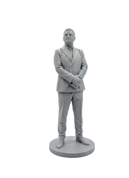 Exemplu de transformare a unei simple poze într-o statuetă 3D fizică. Procesul de creare a unei figurine personalizate la comandă
